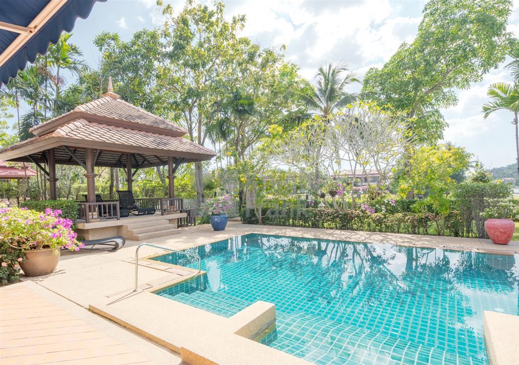 Laguna Village Residences