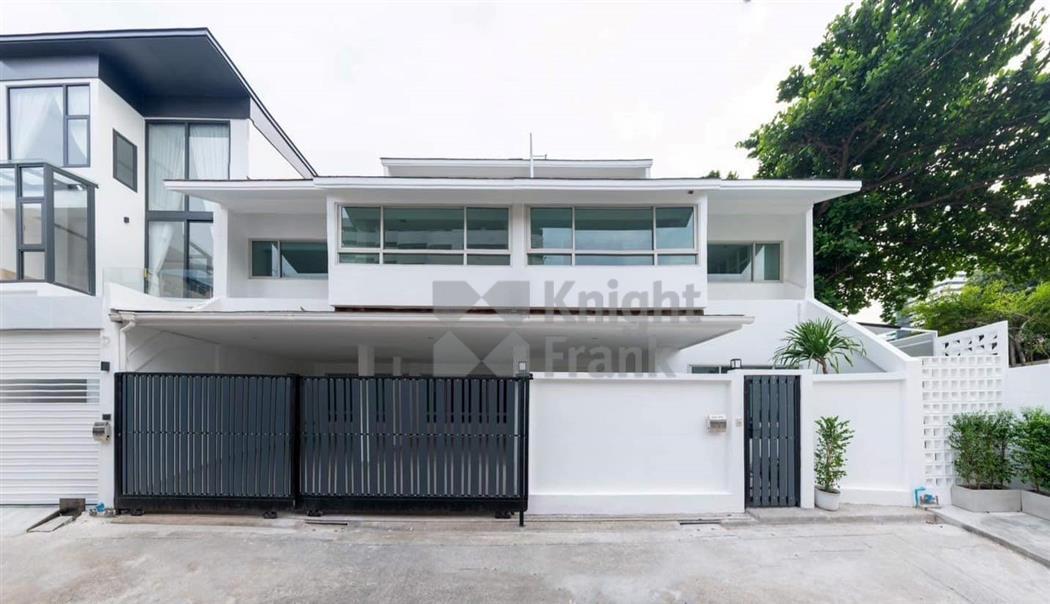 Baan Sukhumvit 15