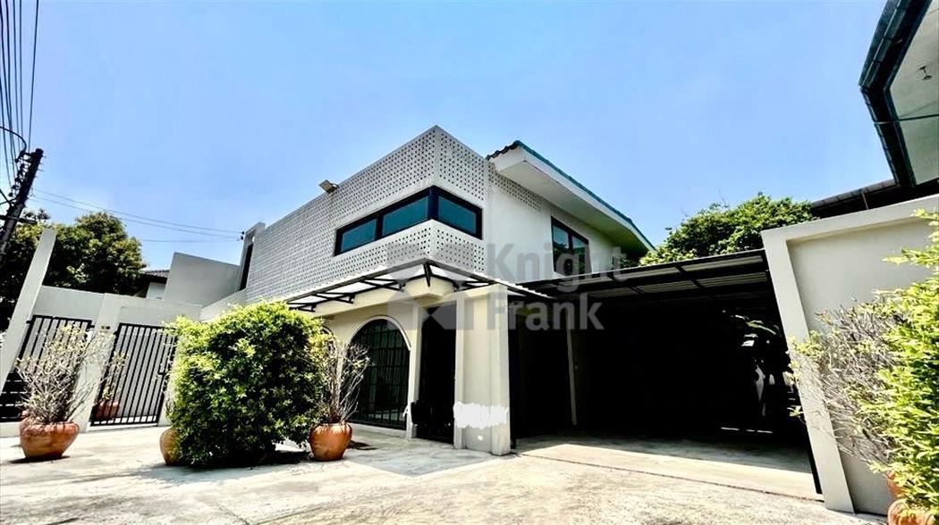 Townhome in Sutthisan