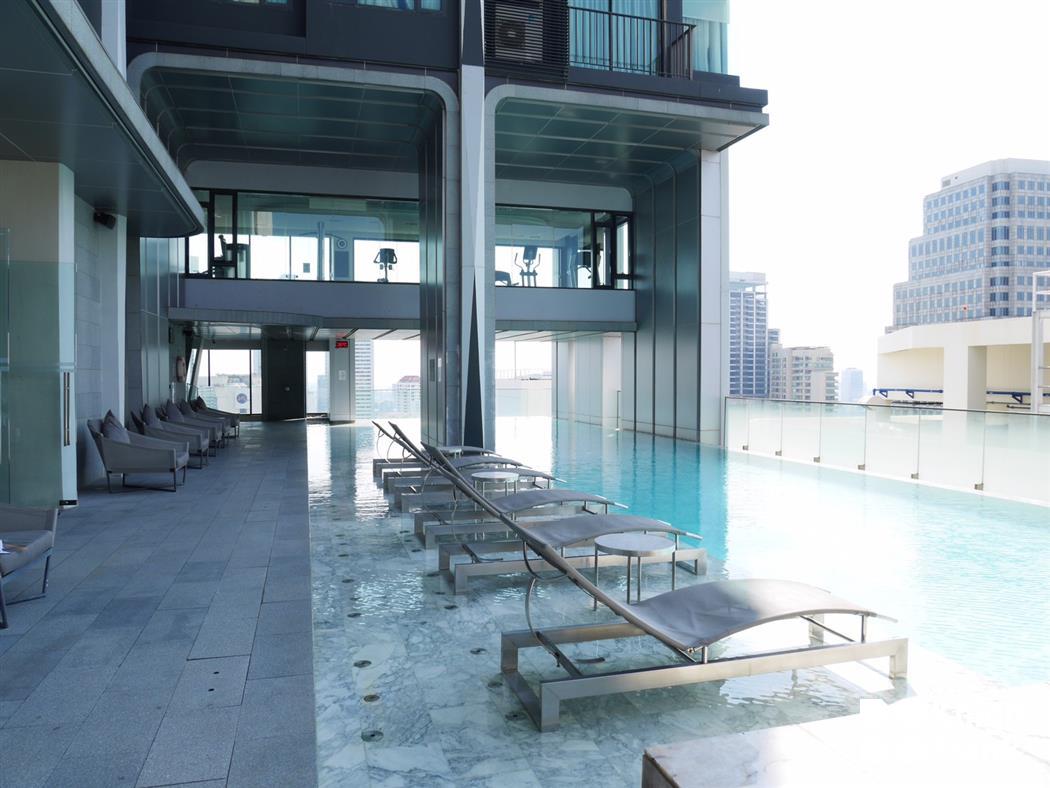 Edge Sukhumvit 23
