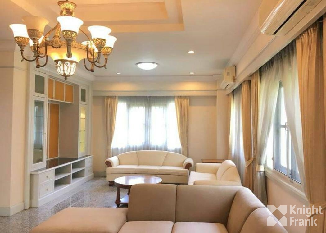Lake Side Villa 2
